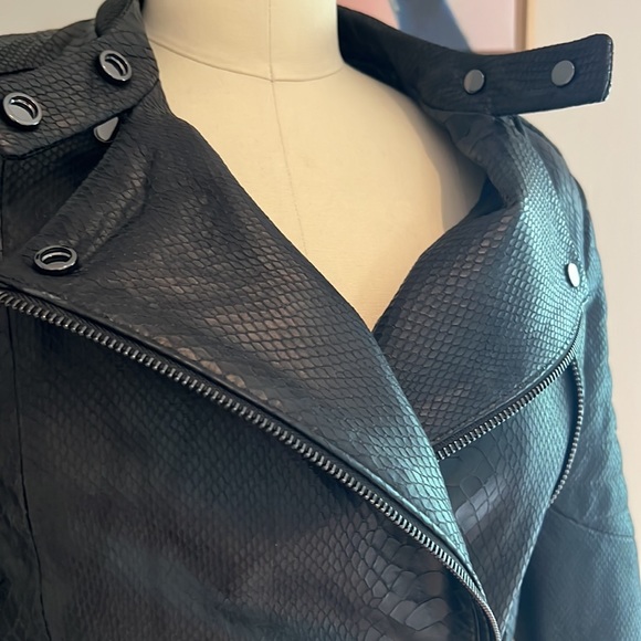 NWOT J Brand Snakeskin-embossed Leather Moto Jacket | size Small - Picture 3 of 8